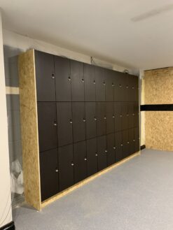 12-door-lockers-black